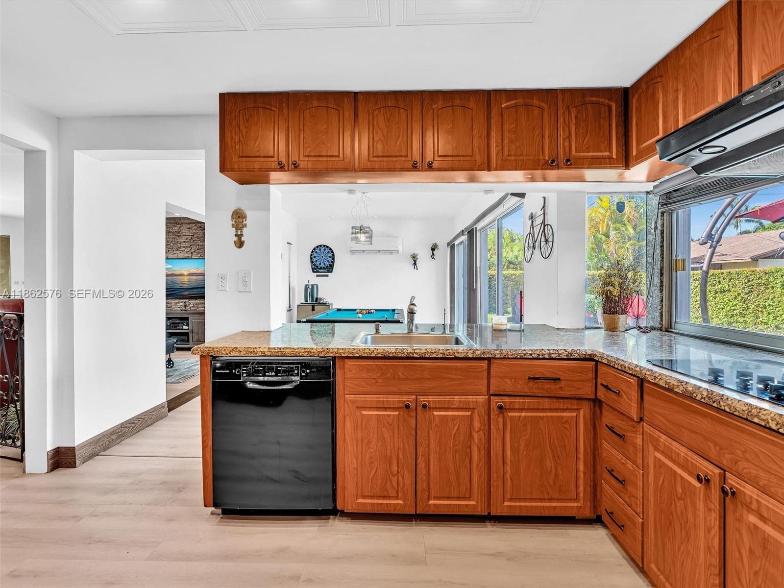 20350 Highland Lakes Blvd, Miami FL 33179 — 12