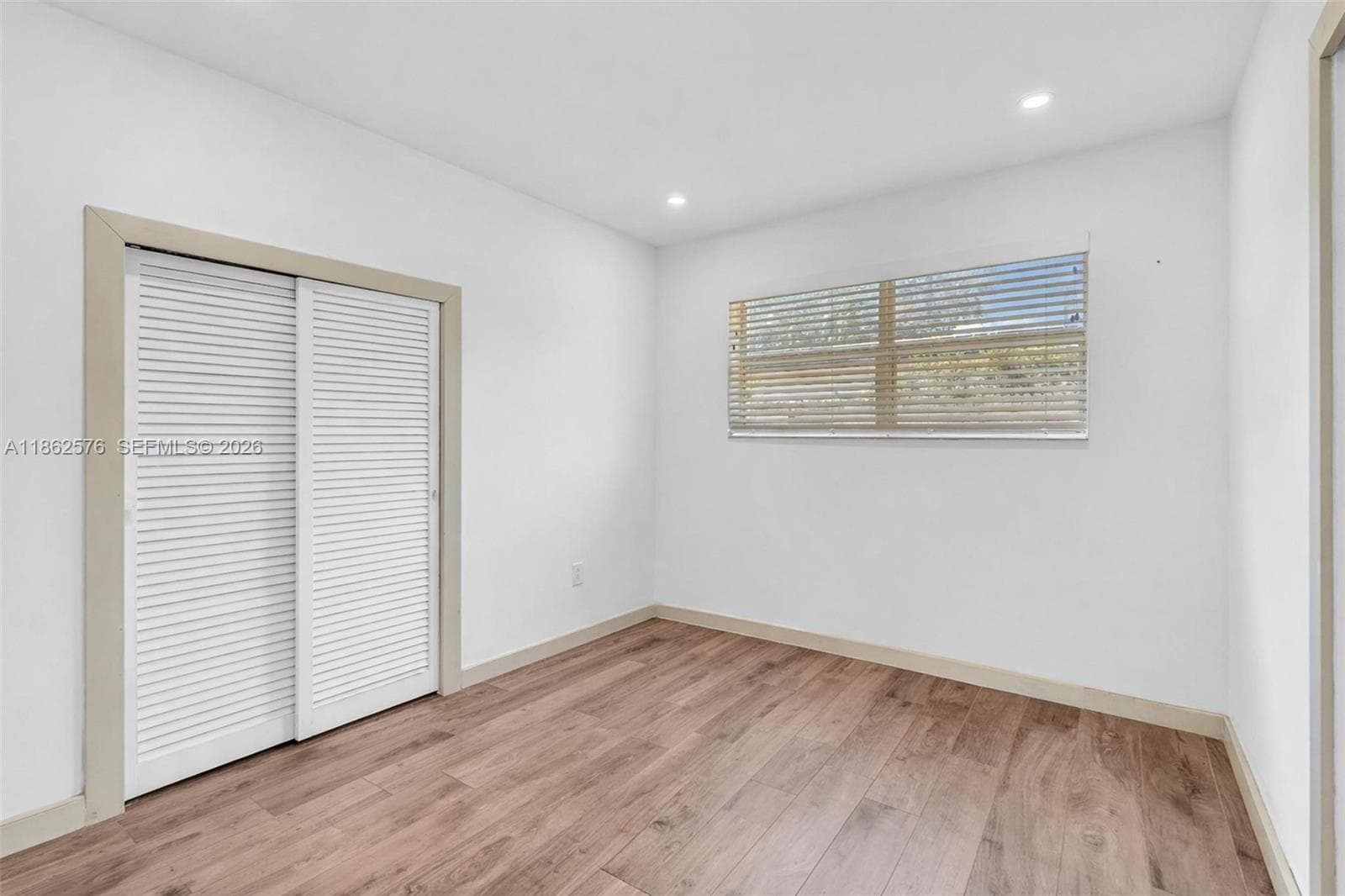 20350 Highland Lakes Blvd, Miami FL 33179 — 38
