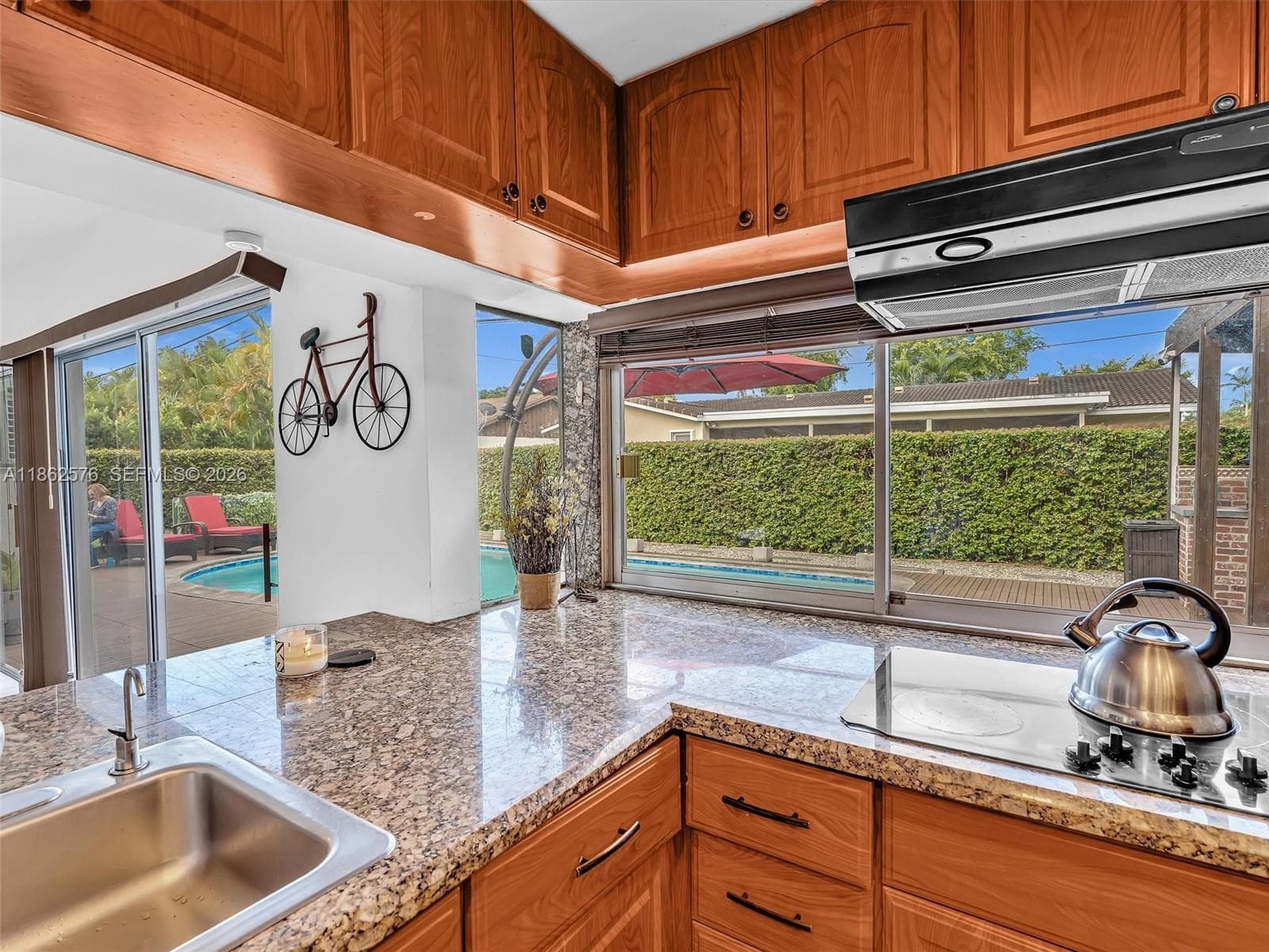 20350 Highland Lakes Blvd, Miami FL 33179 — 11