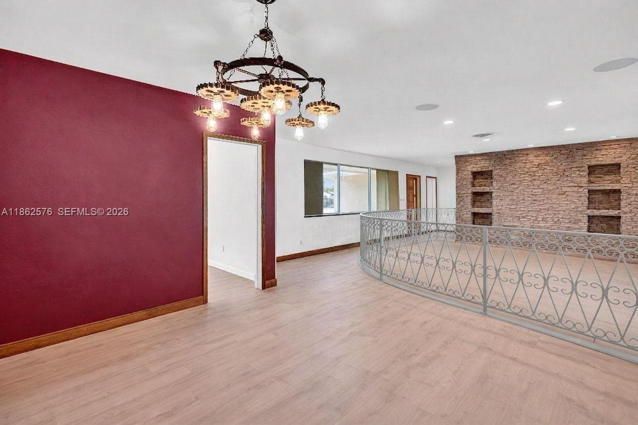 20350 Highland Lakes Blvd, Miami FL 33179 — 44