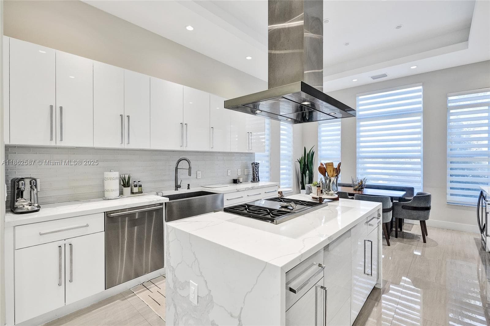 411 NW 125th Ave, Miami FL 33182 — 11