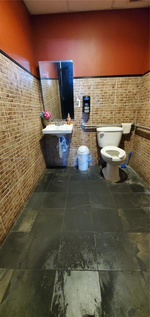 10505 NW 112th Avenue, Medley FL 33178 — 10