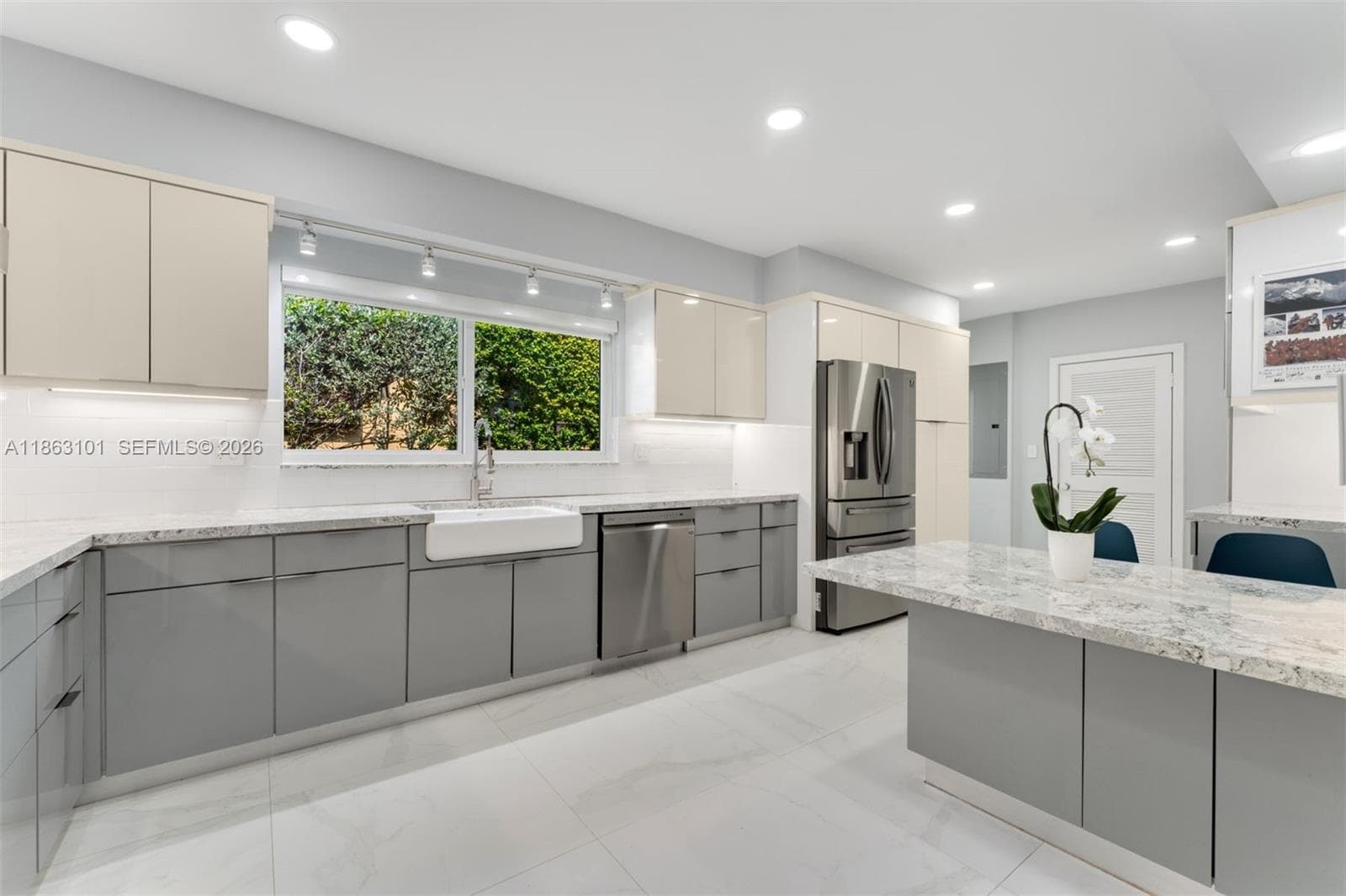 1410 Cleveland Rd, Miami Beach FL 33141 — 2
