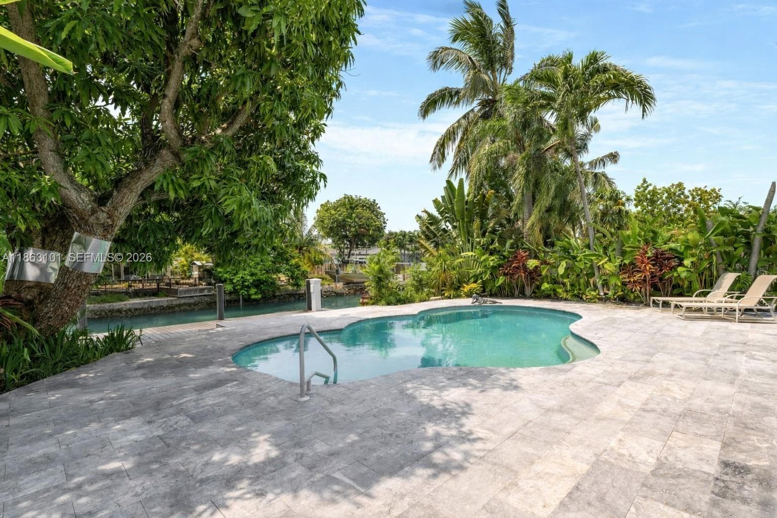 1410 Cleveland Rd, Miami Beach FL 33141 — 17