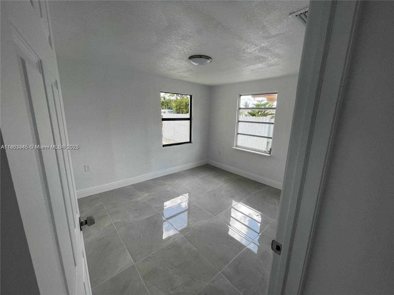 508 E 40th St, Hialeah FL 33013 — 6