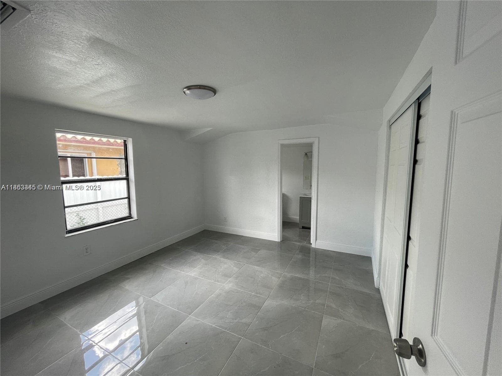 508 E 40th St, Hialeah FL 33013 — 7