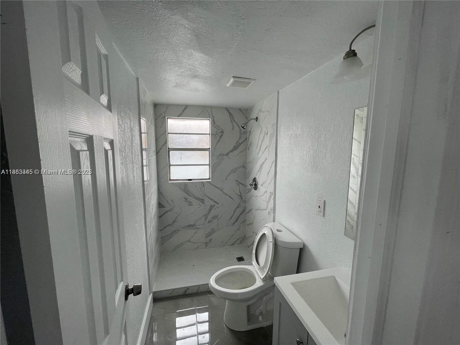 508 E 40th St, Hialeah FL 33013 — 5