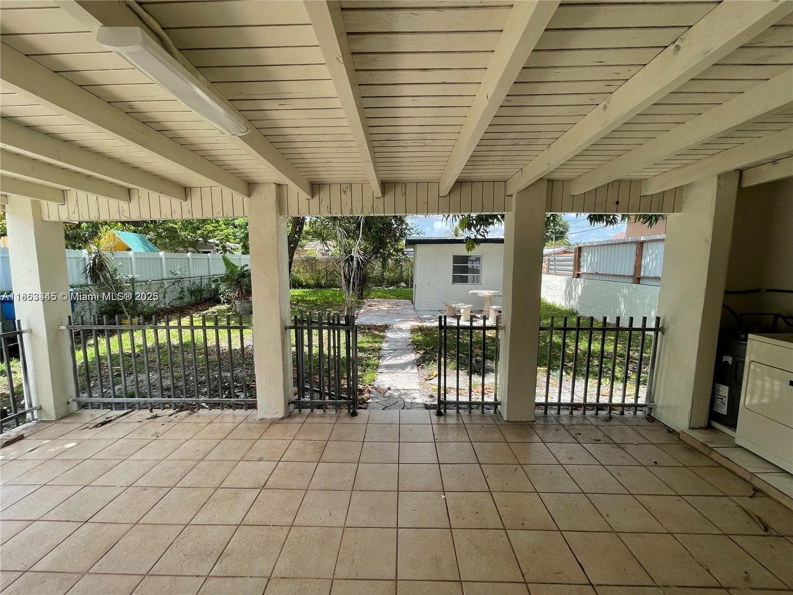 508 E 40th St, Hialeah FL 33013 — 8