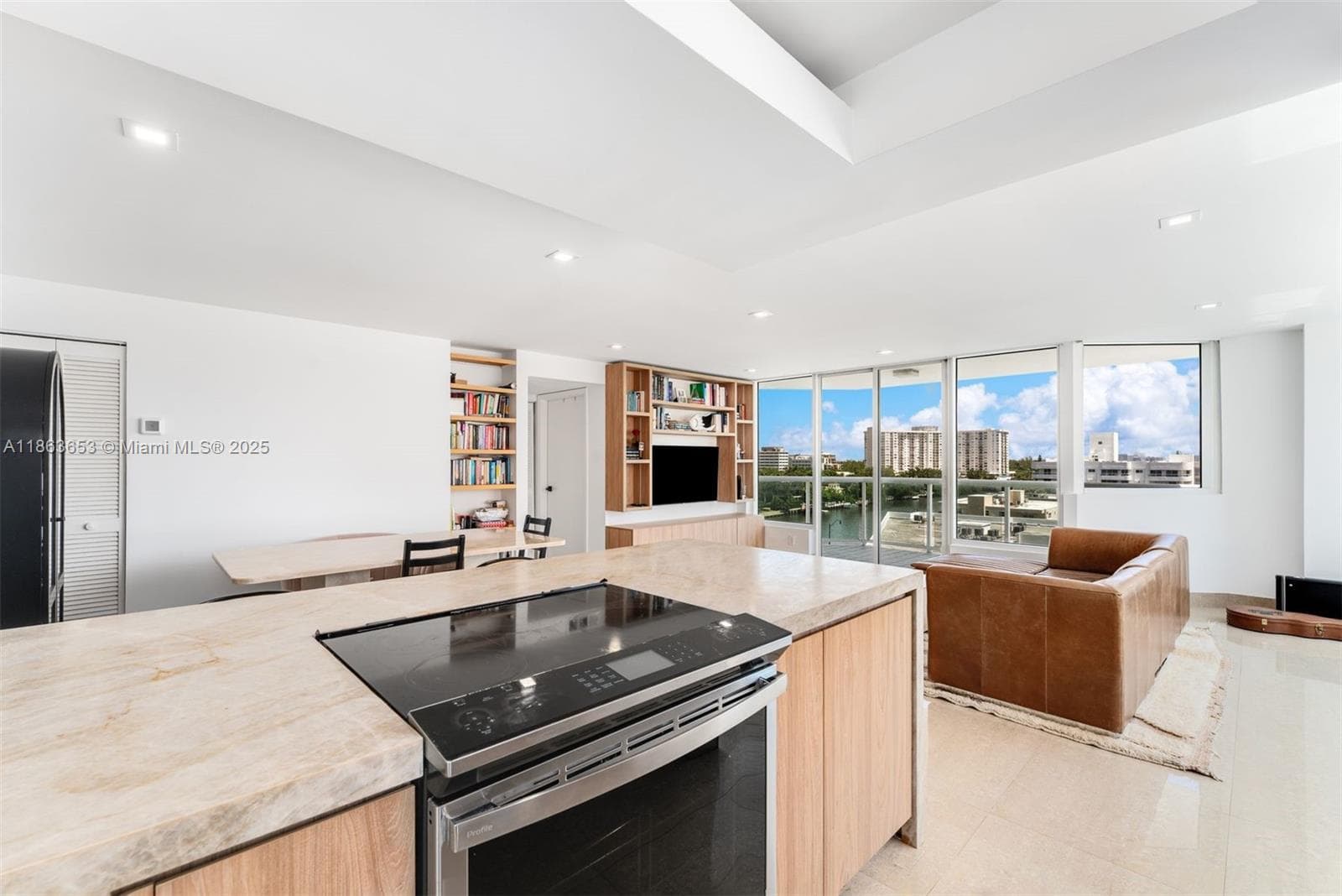 King David Towers Condo, Miami Beach, FL — 3