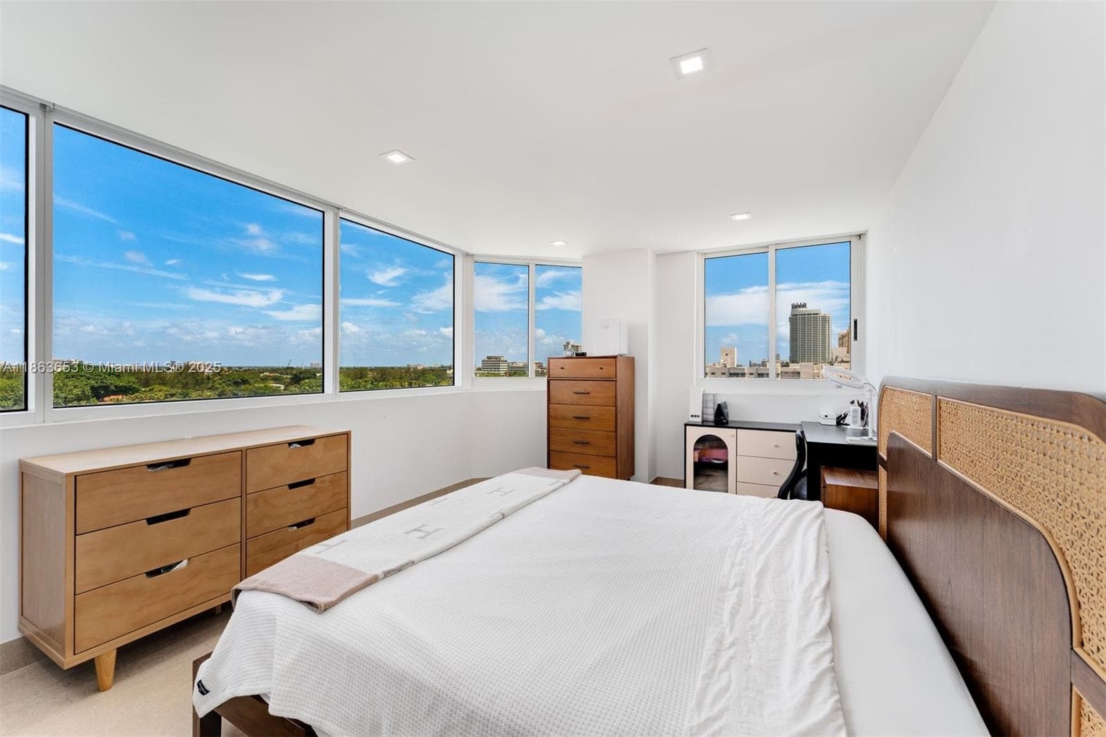 King David Towers Condo, Miami Beach, FL — 8