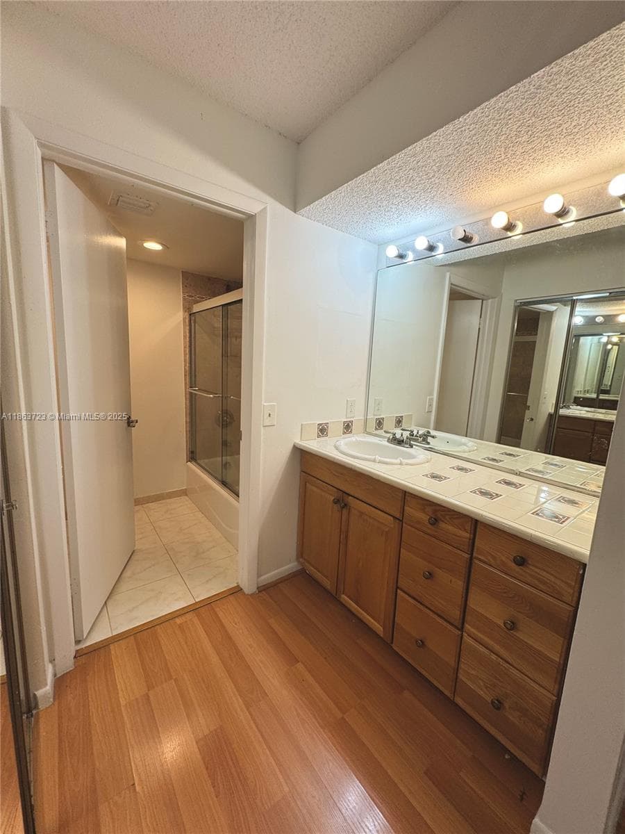 9500 SW 140th Ct # 9500, Miami FL 33186 — 9