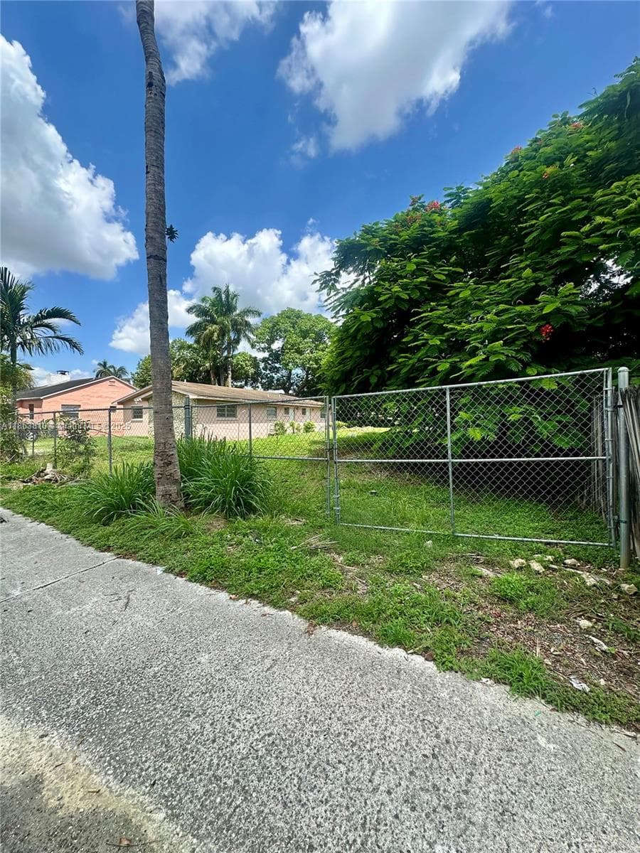 Bellcamp Manor, Miami, FL — 2