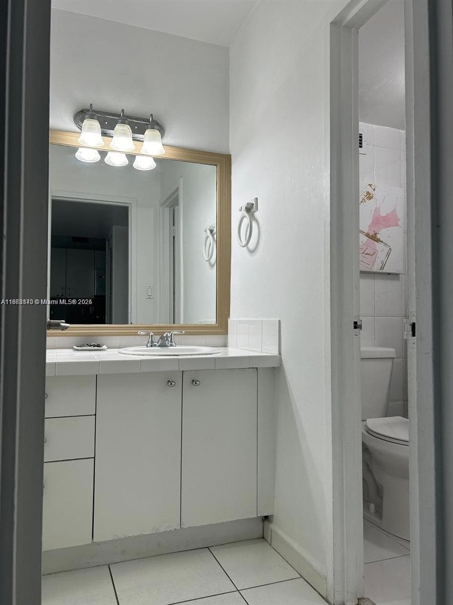 100 Lincoln Rd # 437, Miami Beach FL 33139 — 7