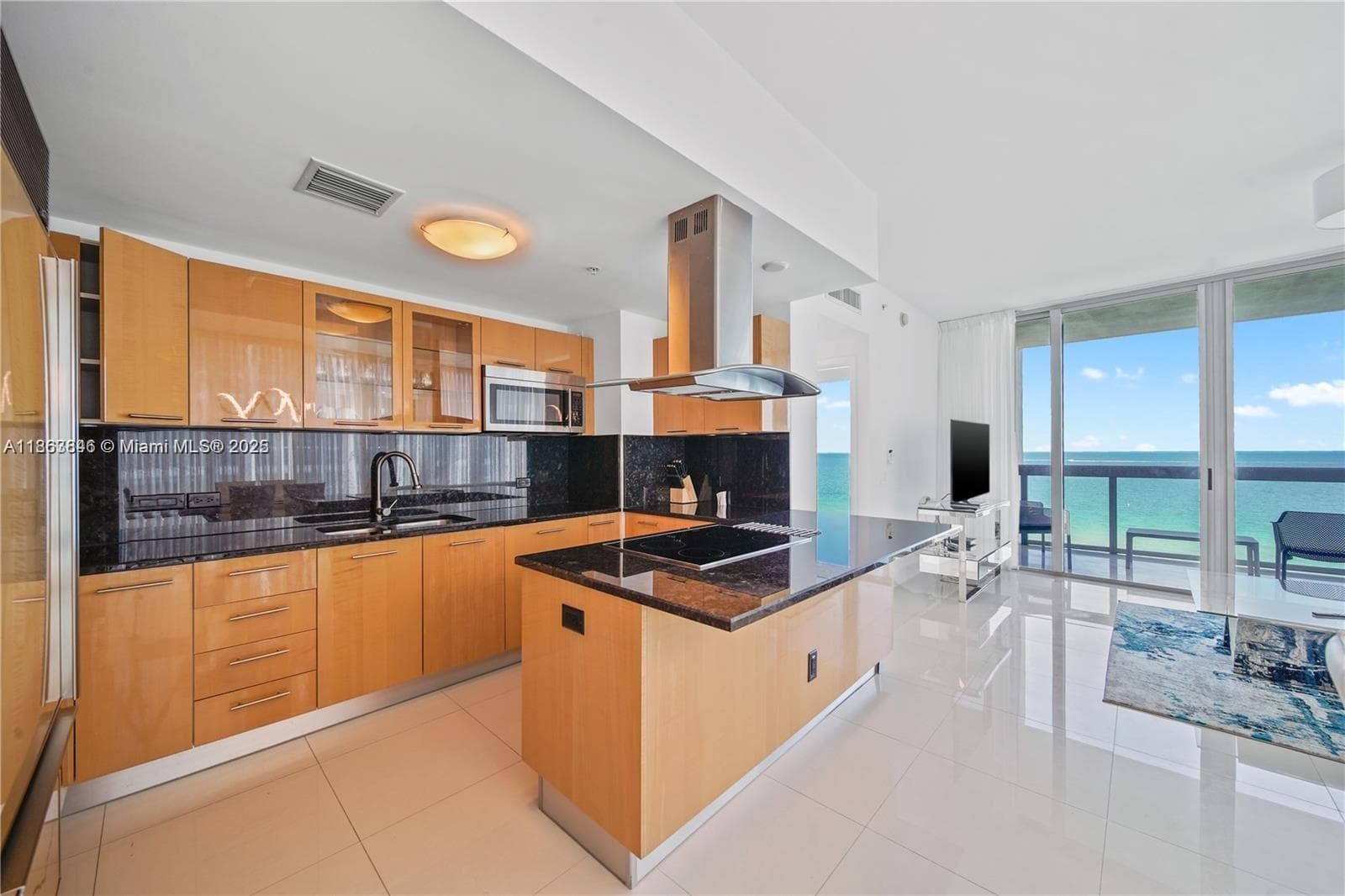 6899 Collins Ave # 808, Miami Beach FL 33141 — 16