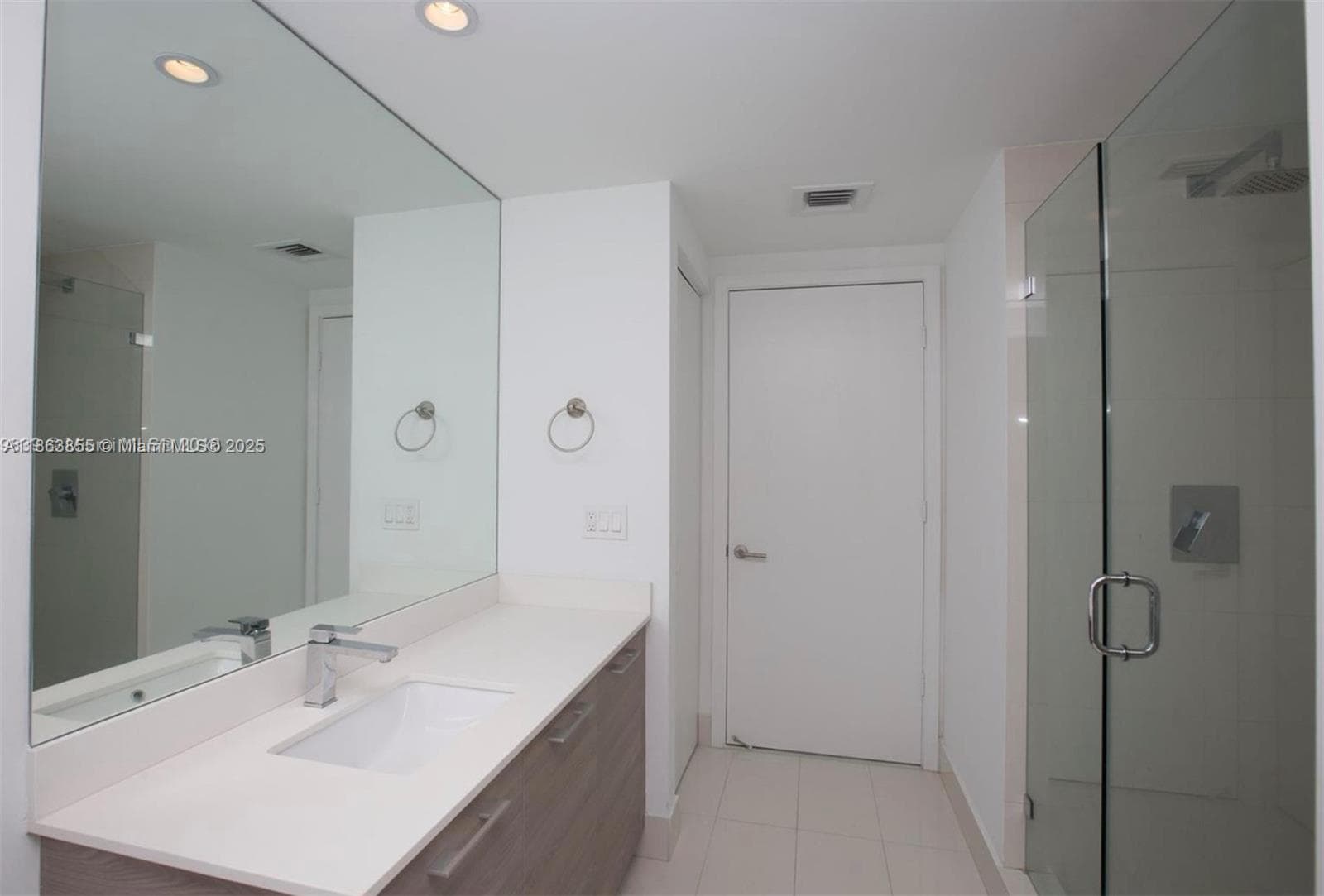 1300 S Miami Ave # 1602, Miami FL 33130 — 14