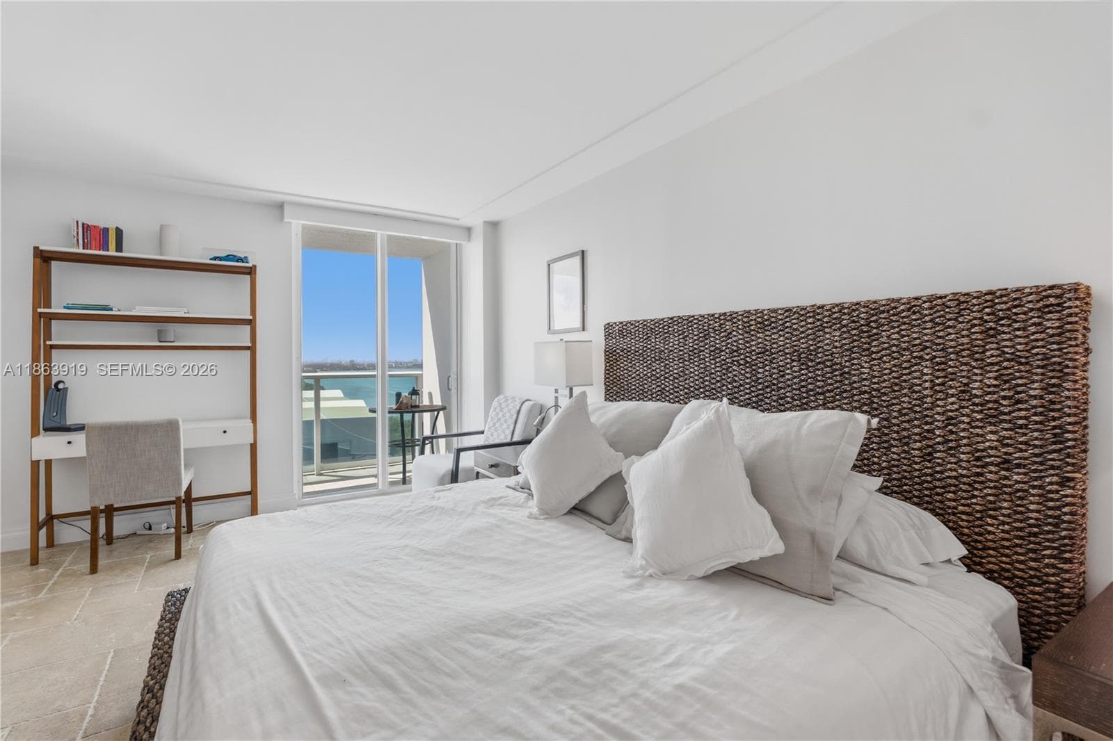 100 Bayview Dr # 1924, Sunny Isles Beach FL 33160 — 22