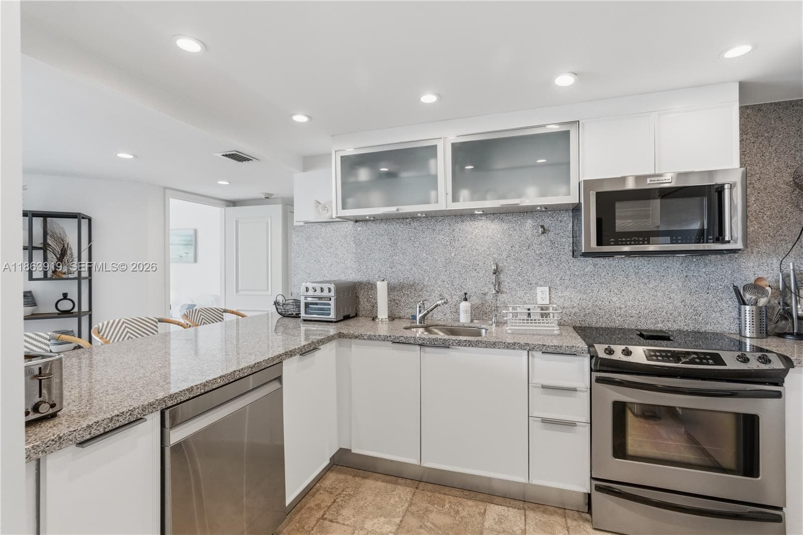 100 Bayview Dr # 1924, Sunny Isles Beach FL 33160 — 14