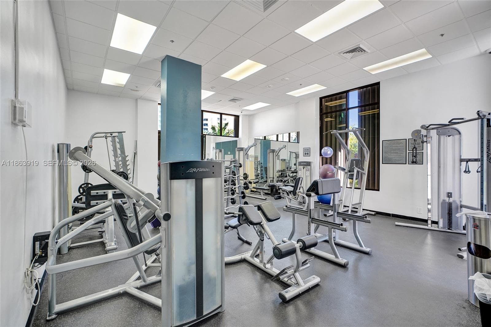 100 Bayview Dr # 1924, Sunny Isles Beach FL 33160 — 35