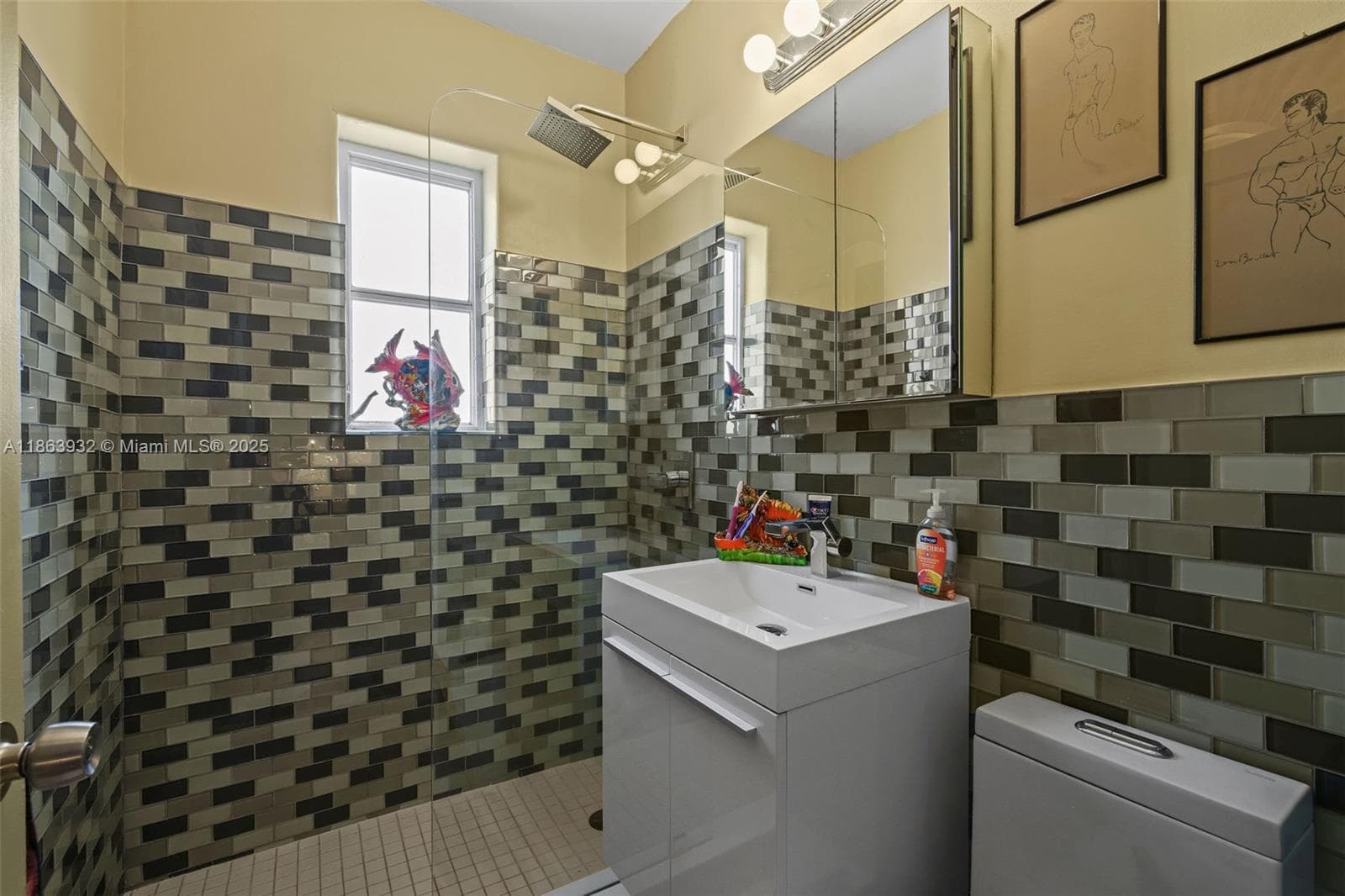 1525 Meridian Ave # 202, Miami Beach FL 33139 — 16