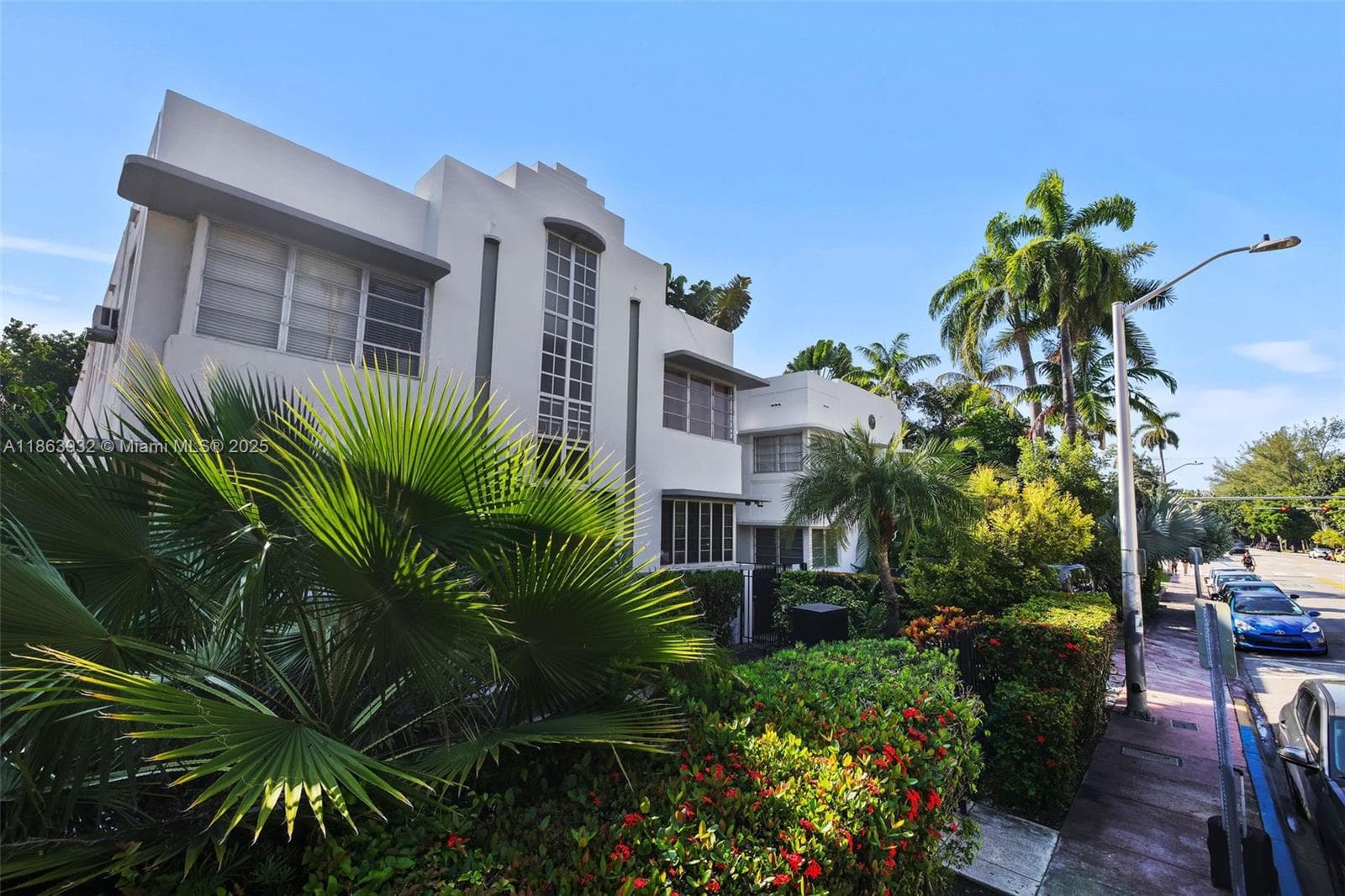 1525 Meridian Ave # 202, Miami Beach FL 33139 — 1