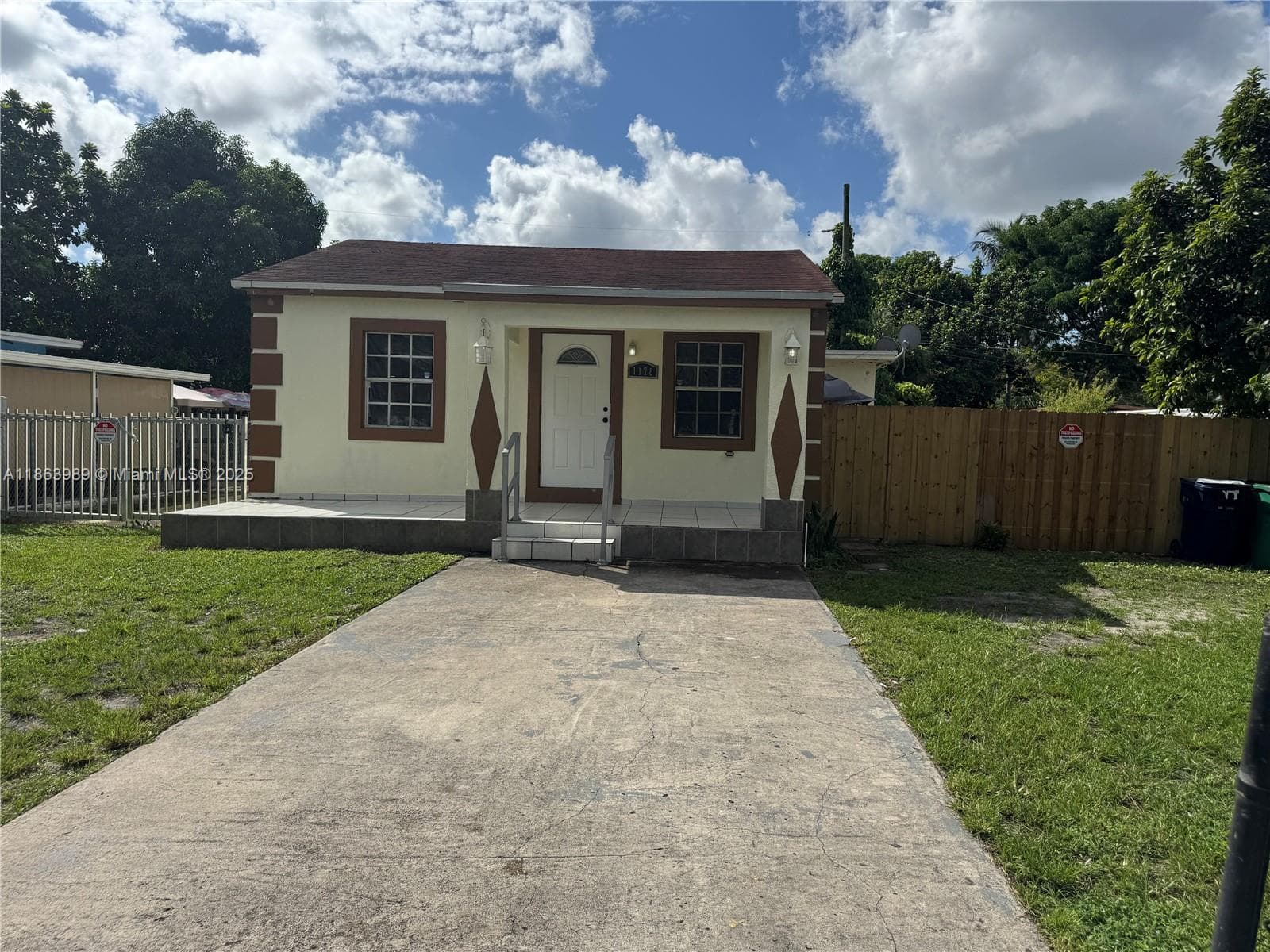 1178 NW 105th Ter, Miami FL 33150 — 2