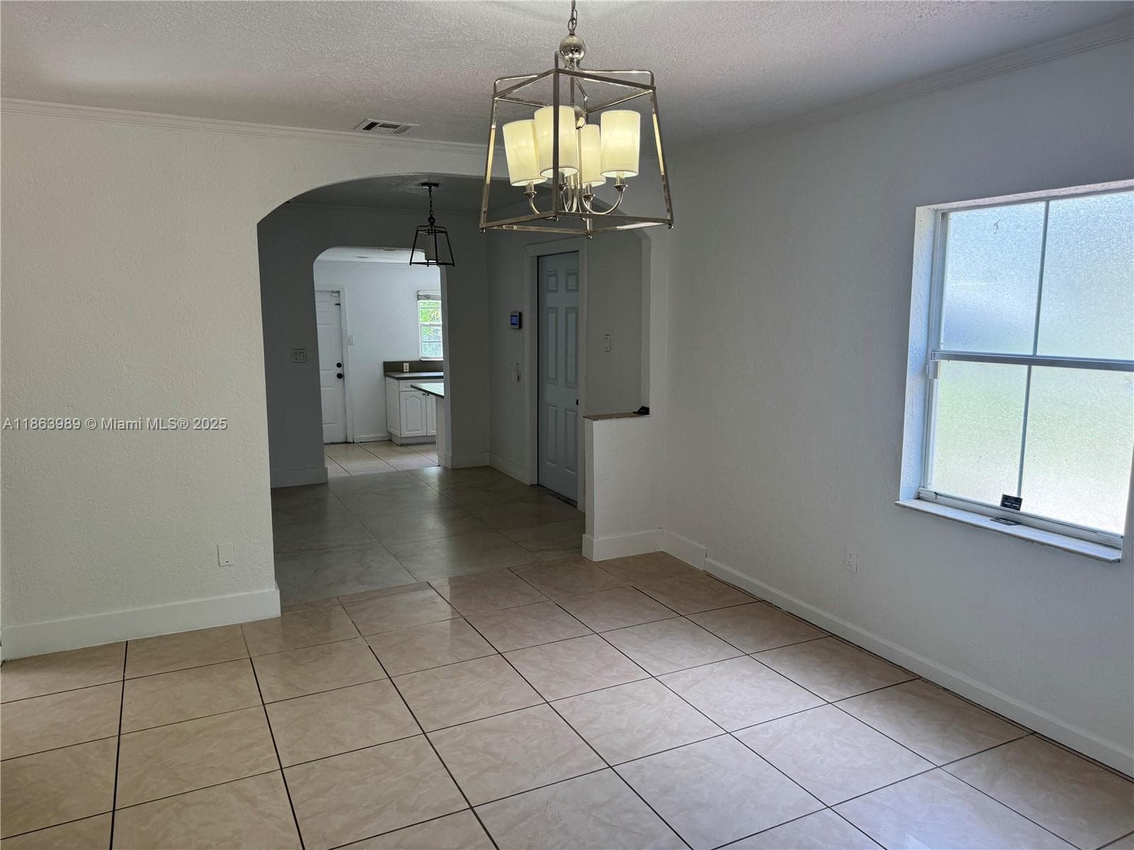 1178 NW 105th Ter, Miami FL 33150 — 6