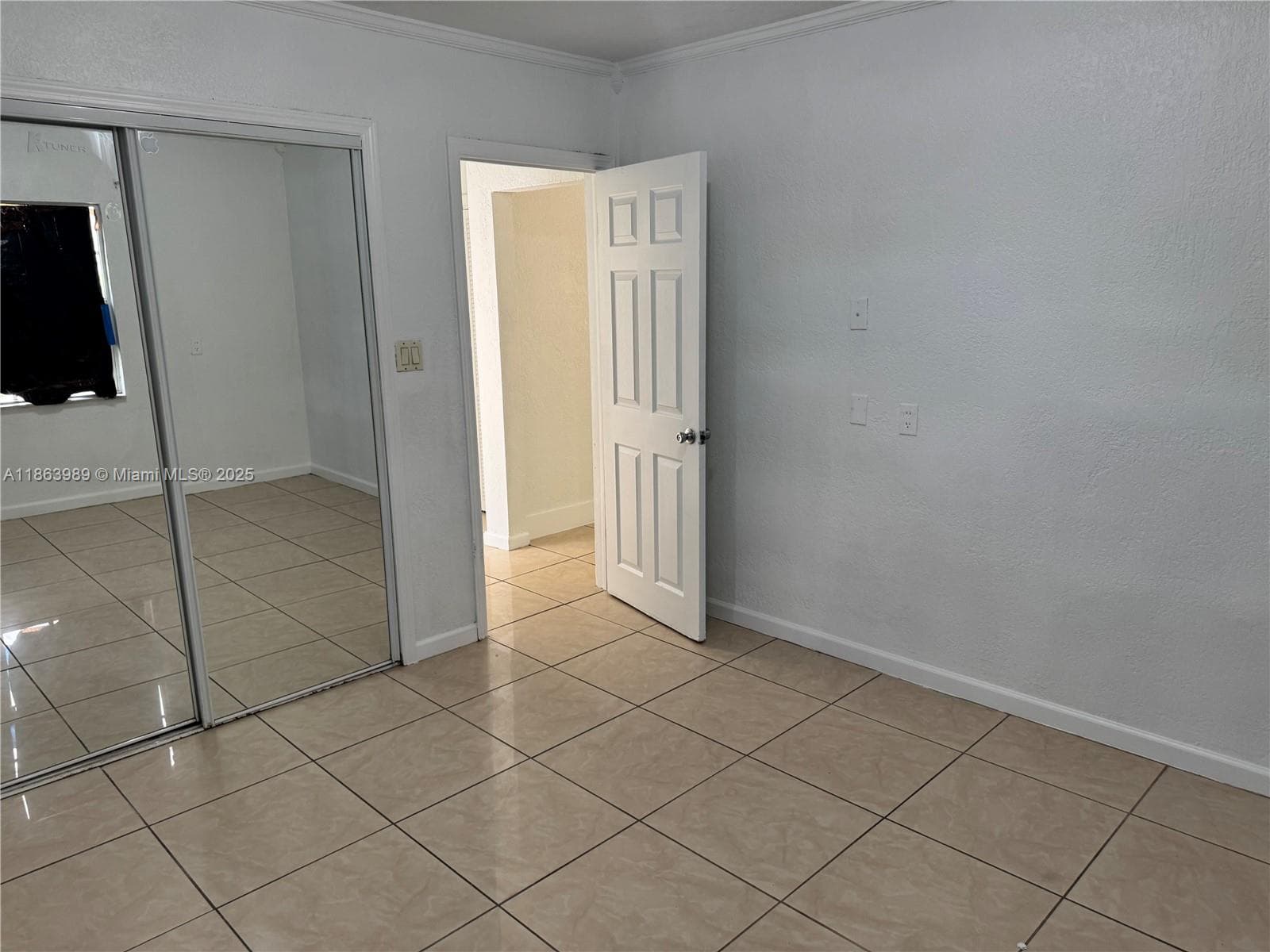 1178 NW 105th Ter, Miami FL 33150 — 13
