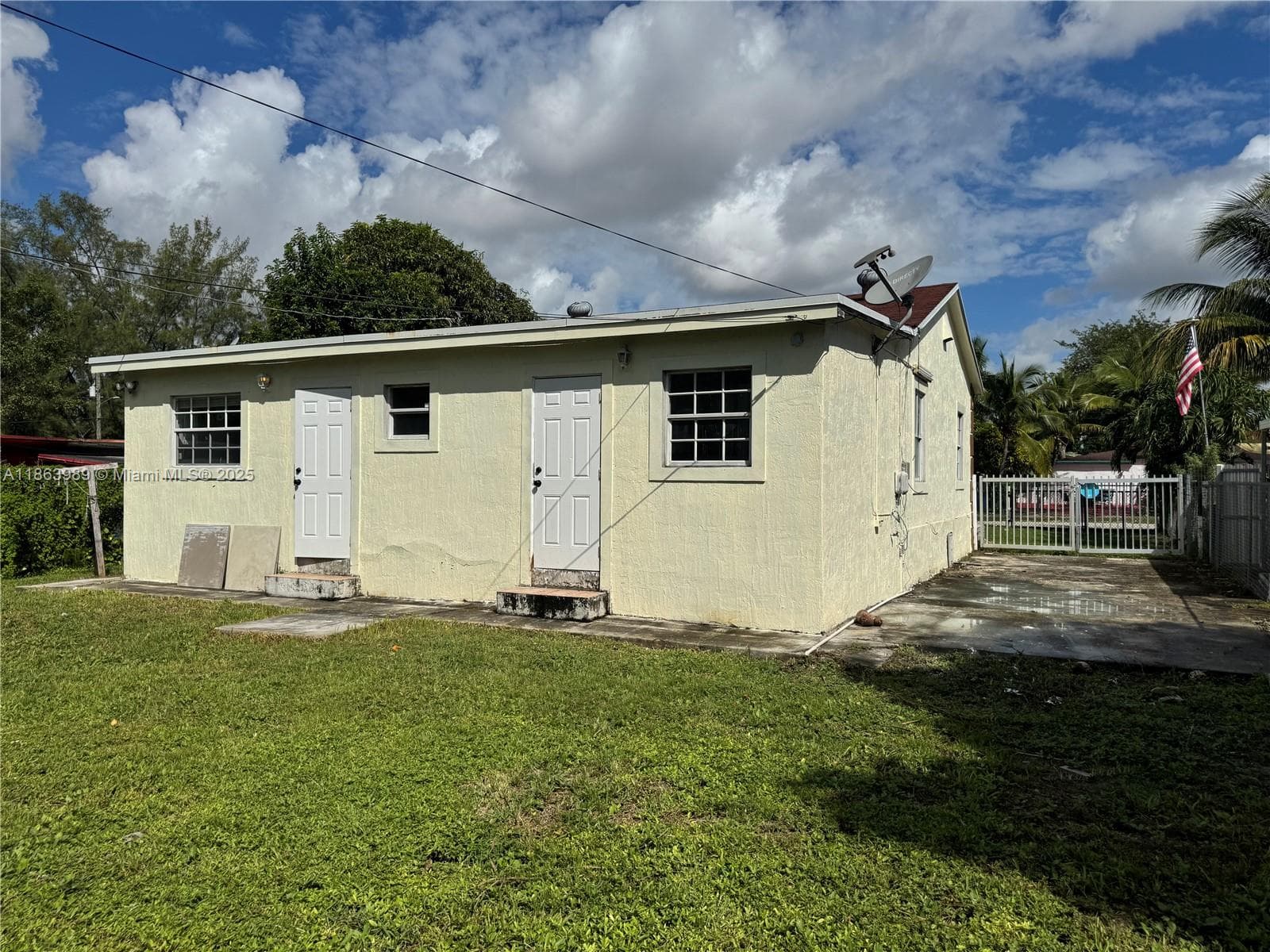 1178 NW 105th Ter, Miami FL 33150 — 21