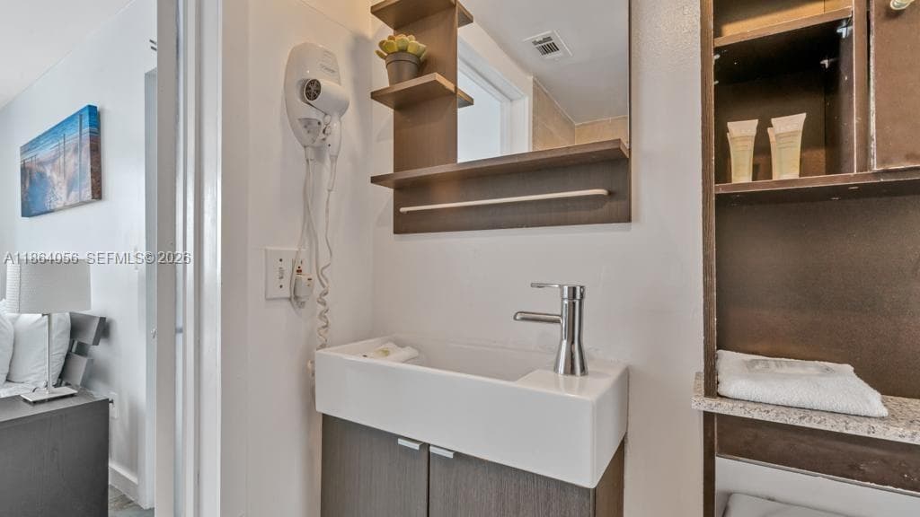 865 Collins Ave # 207, Miami Beach FL 33139 — 6