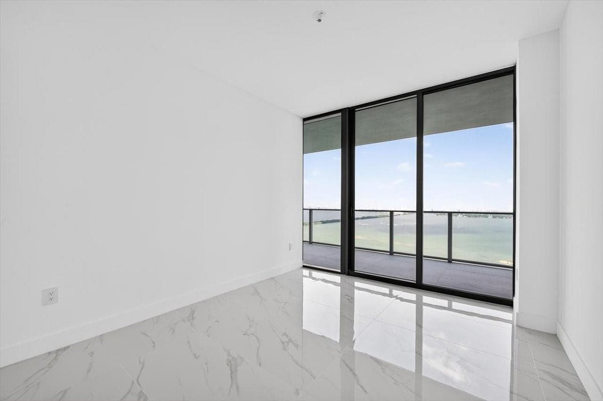 700 NE 24th Street # 5202, Miami FL 33137 — 17