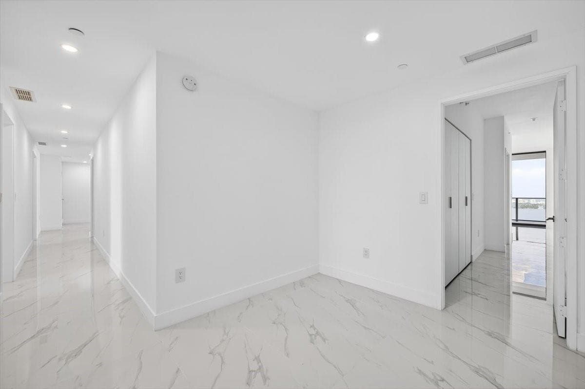 700 NE 24th Street # 5202, Miami FL 33137 — 16