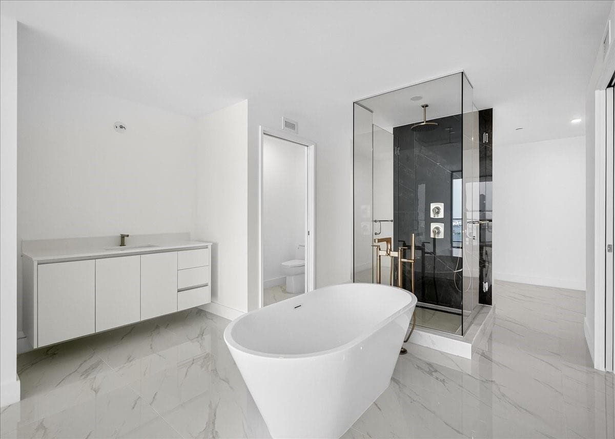 700 NE 24th Street # 5202, Miami FL 33137 — 7