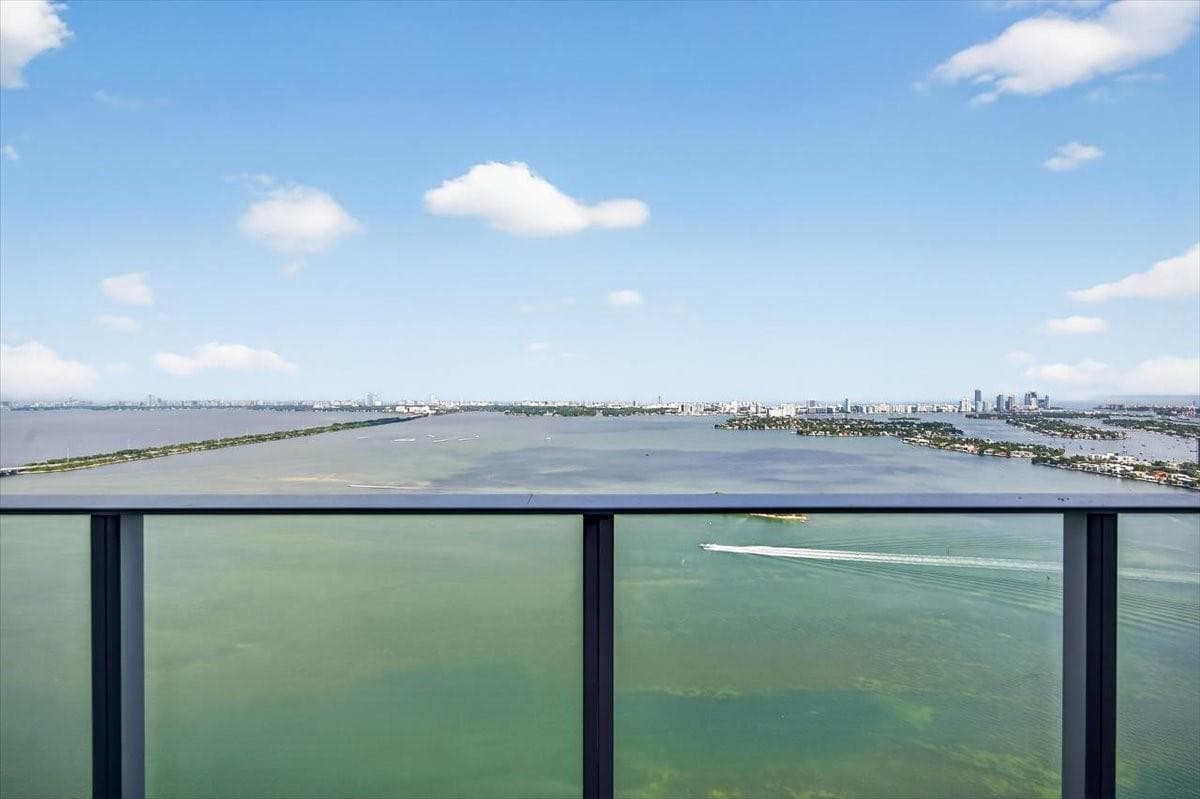 700 NE 24th Street # 5202, Miami FL 33137 — 20