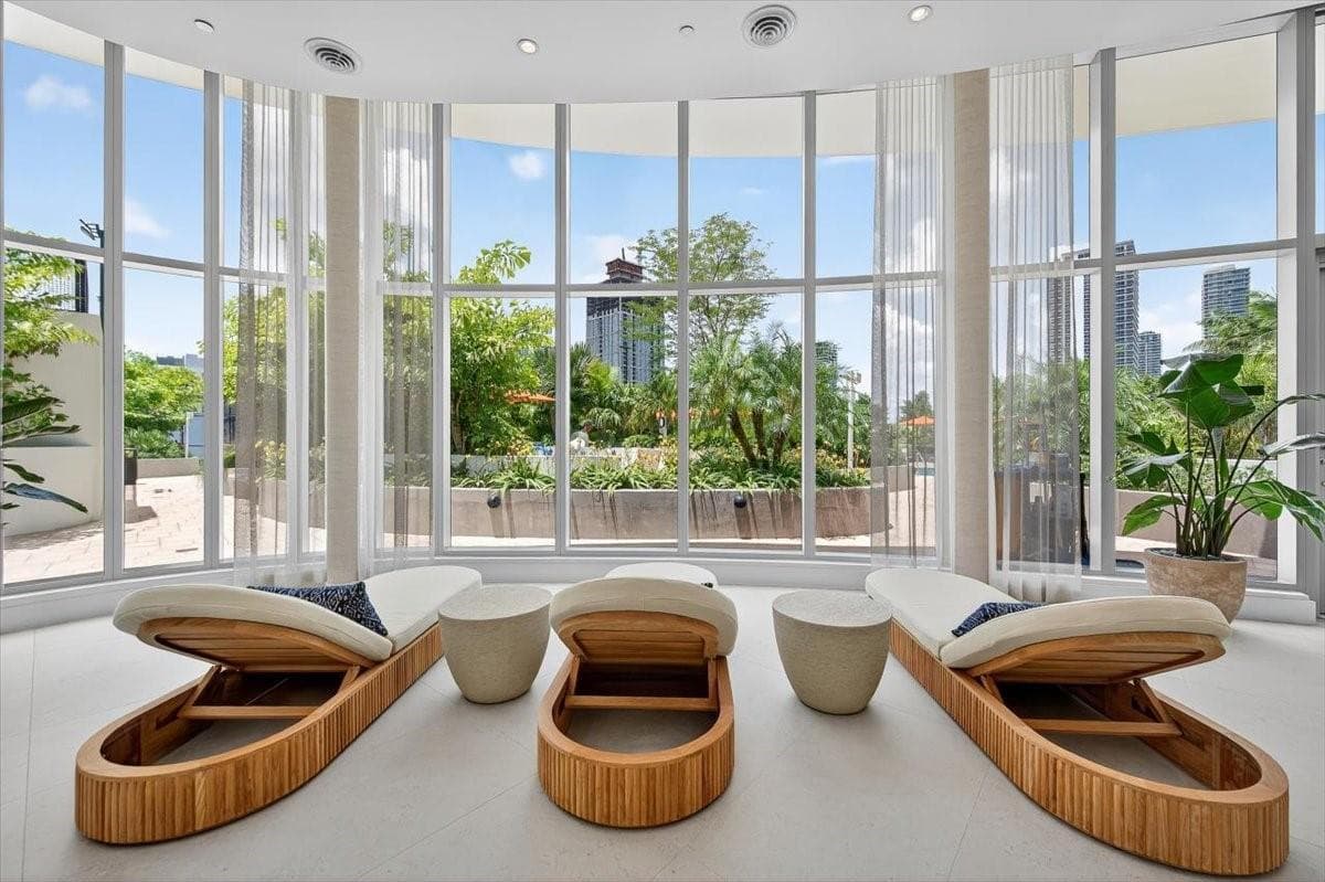 700 NE 24th Street # 5202, Miami FL 33137 — 29