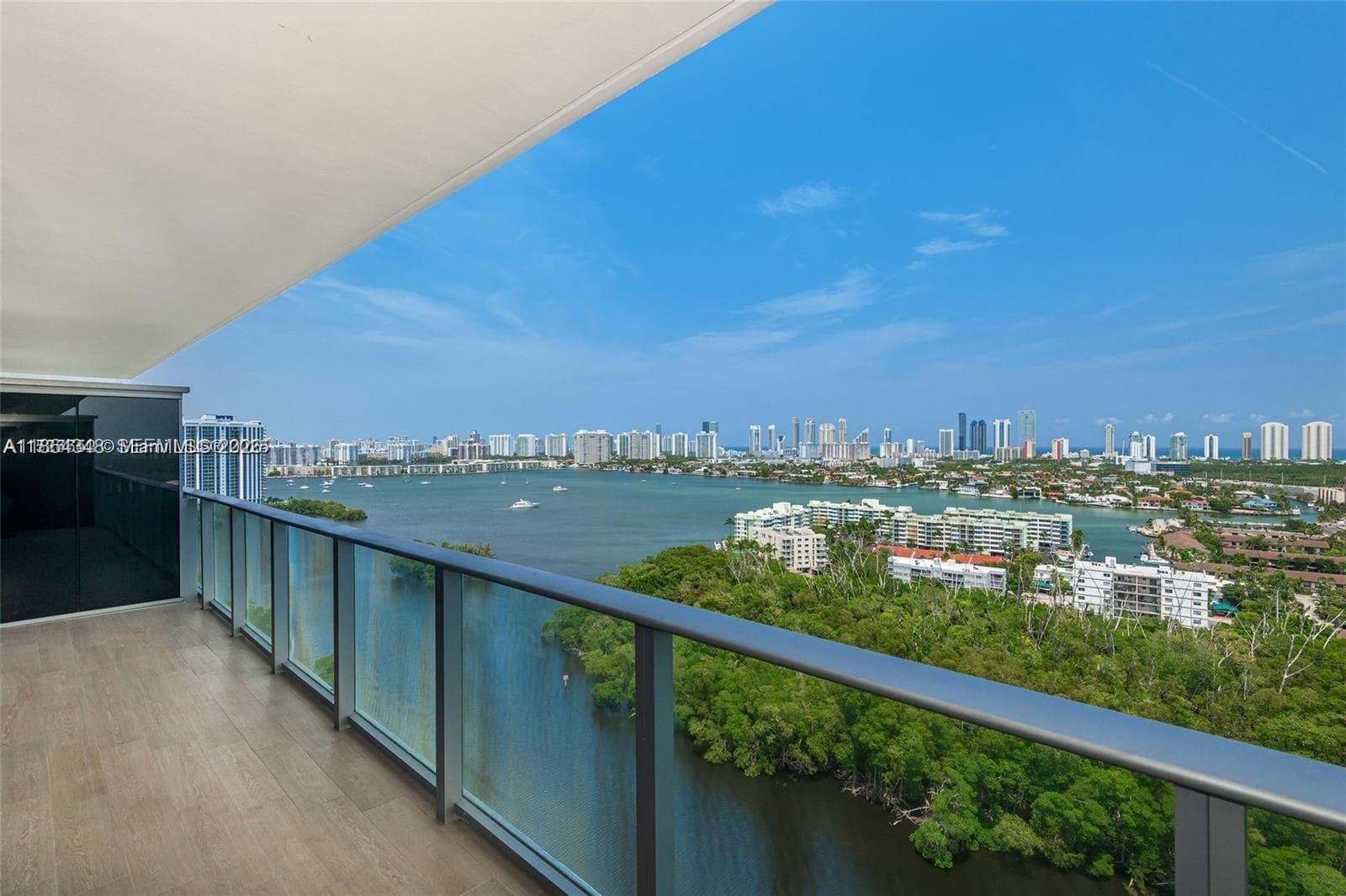 16385 Biscayne Blvd # 2118, North Miami Beach FL 33160 — 2