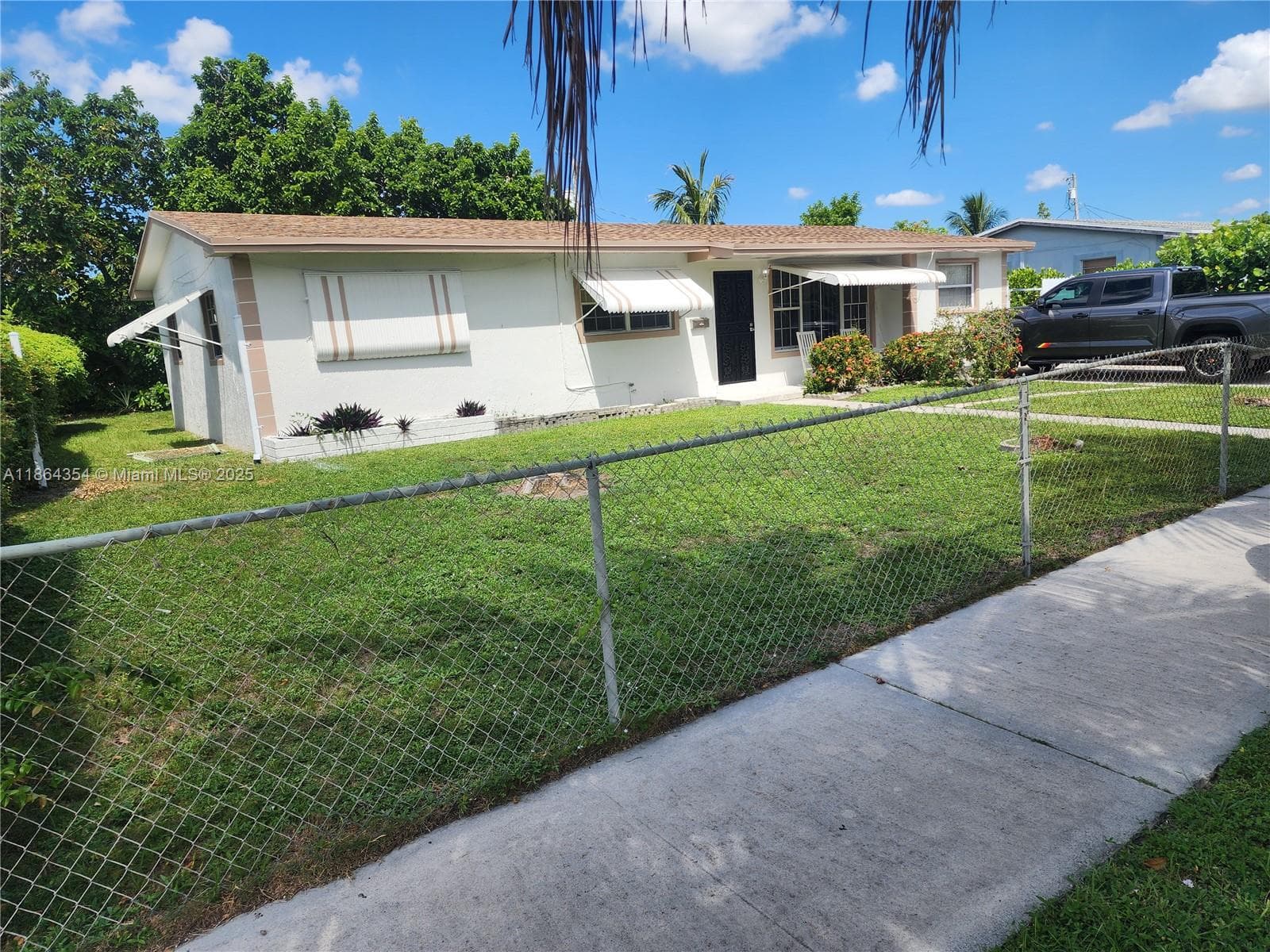 17200 NW 11th Ave, Miami Gardens FL 33169 — 1