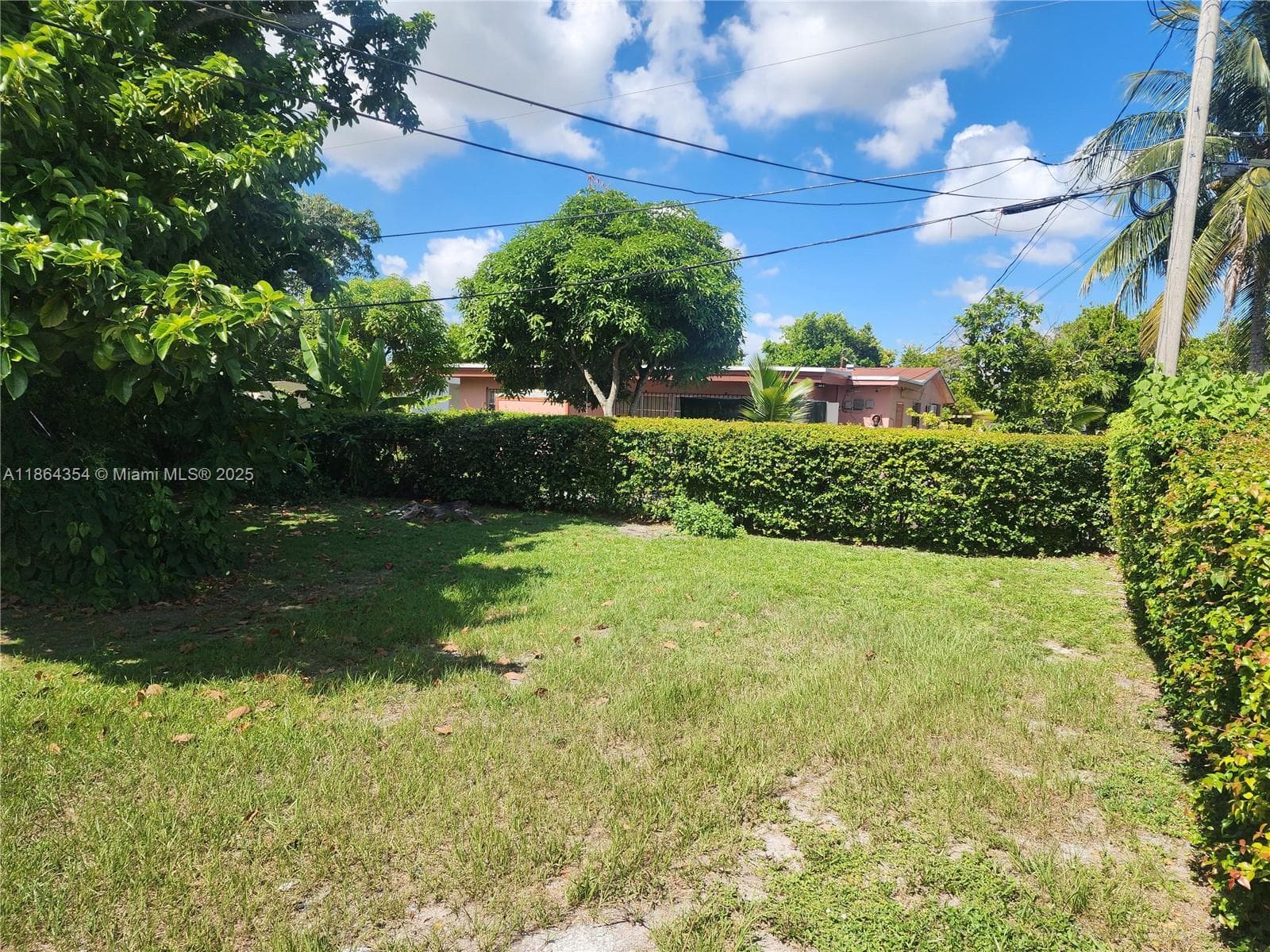 17200 NW 11th Ave, Miami Gardens FL 33169 — 8