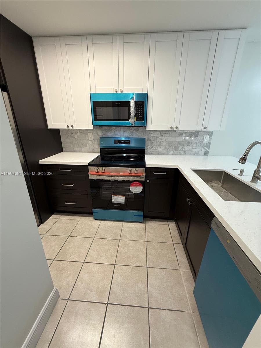15620 SW 80th St # 101, Miami FL 33193 — 23