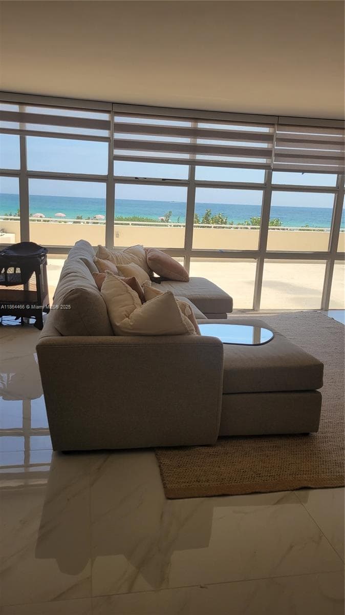 6423 E Collins Ave # 206, Miami Beach FL 33141 — 7