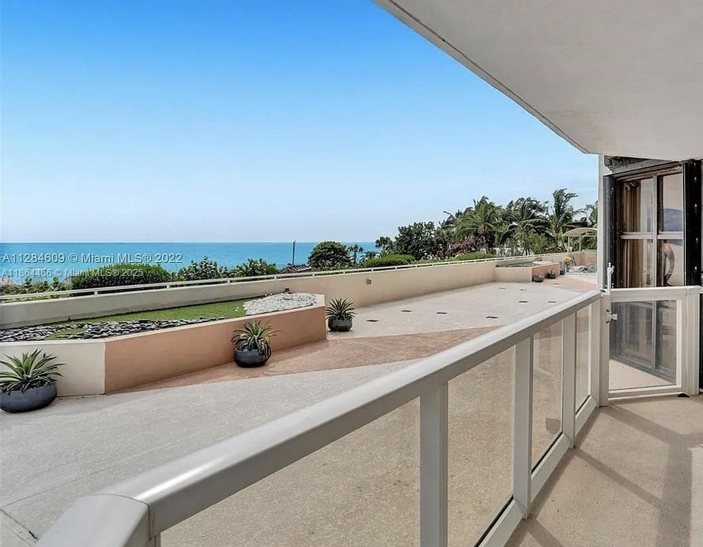 6423 E Collins Ave # 206, Miami Beach FL 33141 — 1