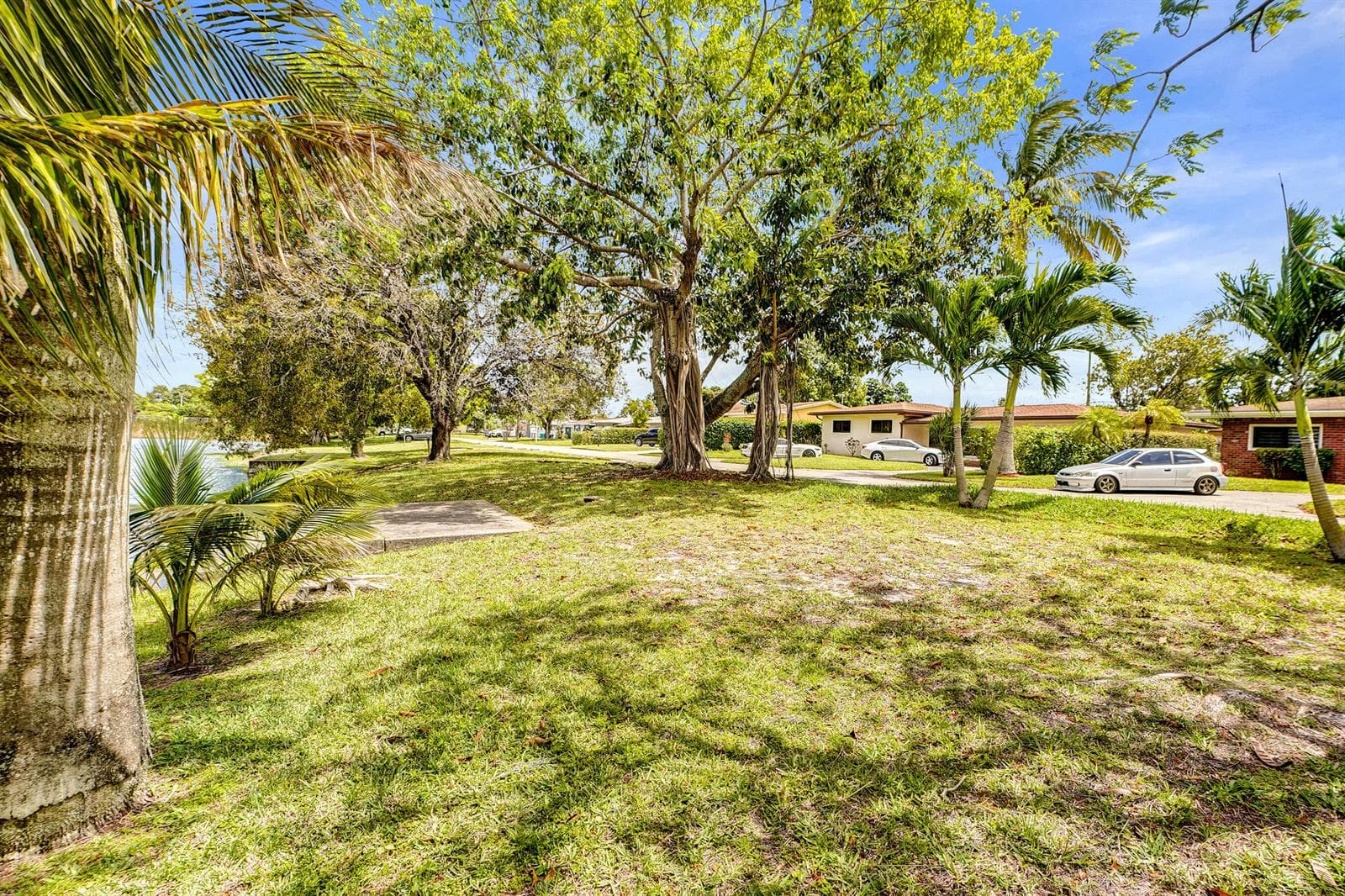 1070 NW 149th Street, Miami FL 33168 — 21