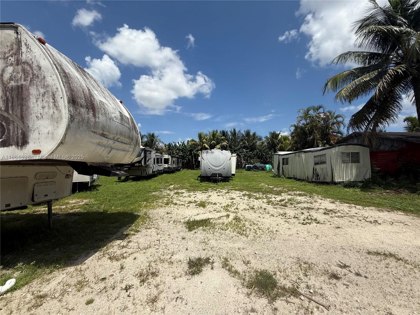 15765 SW 206th Ave, Miami FL 33187 — 16