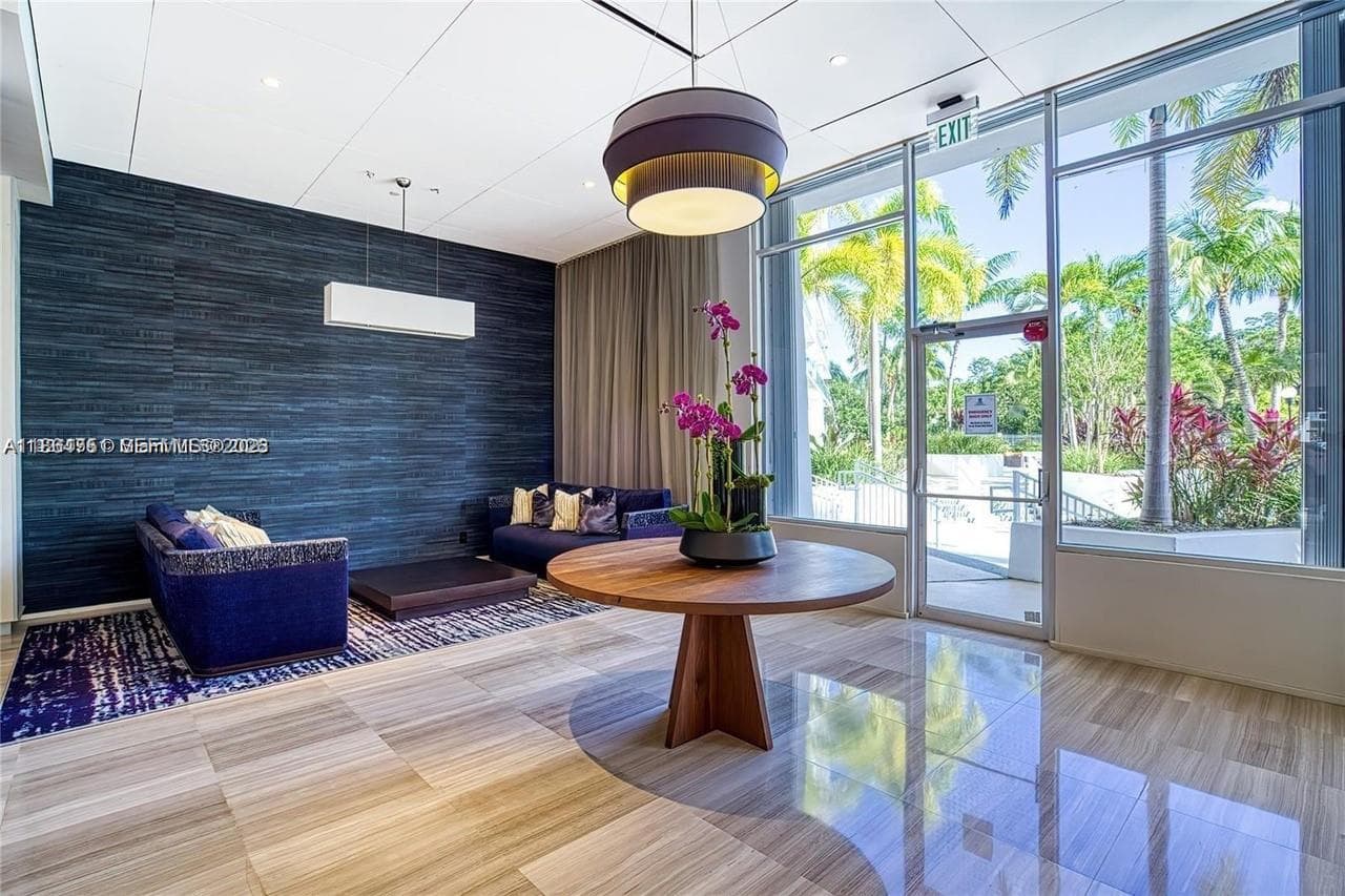 100 Bayview Dr # 1906, Sunny Isles Beach FL 33160 — 23