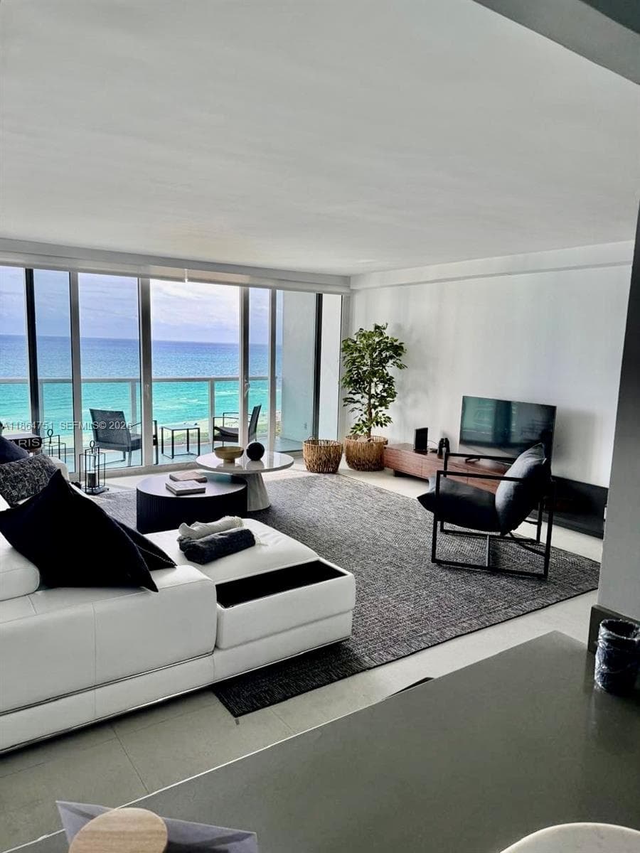 100 Bayview Dr # 1906, Sunny Isles Beach FL 33160 — 11