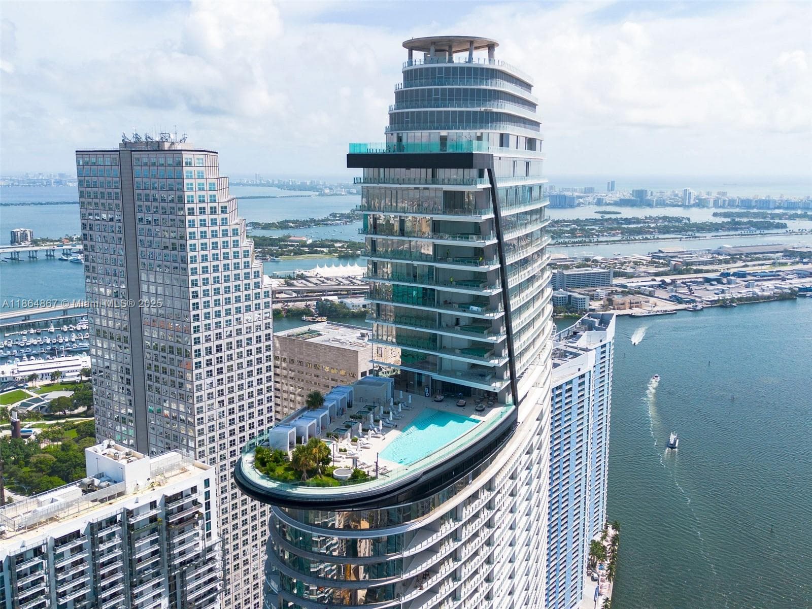 300 Biscayne Blvd Way # 2505, Miami FL 33131 — 52