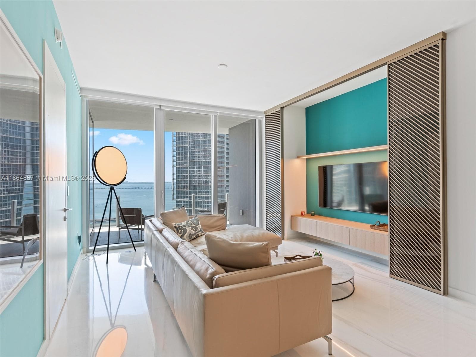 300 Biscayne Blvd Way # 2505, Miami FL 33131 — 16