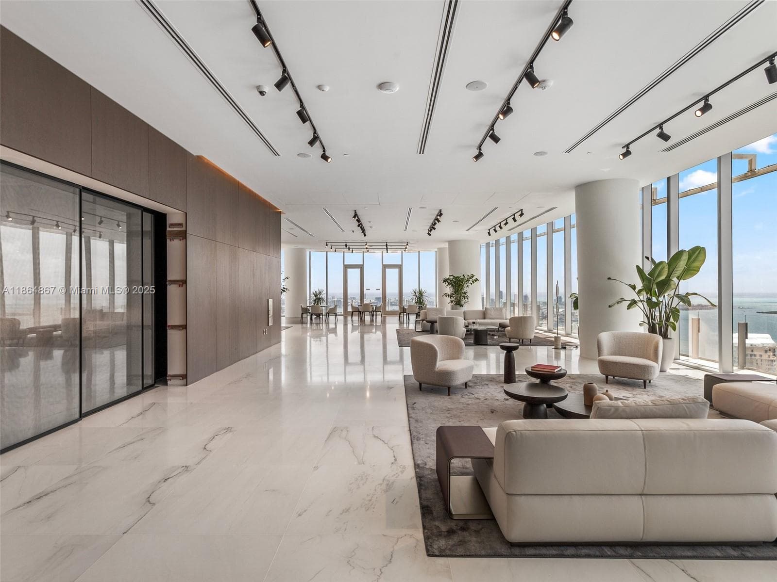 300 Biscayne Blvd Way # 2505, Miami FL 33131 — 67