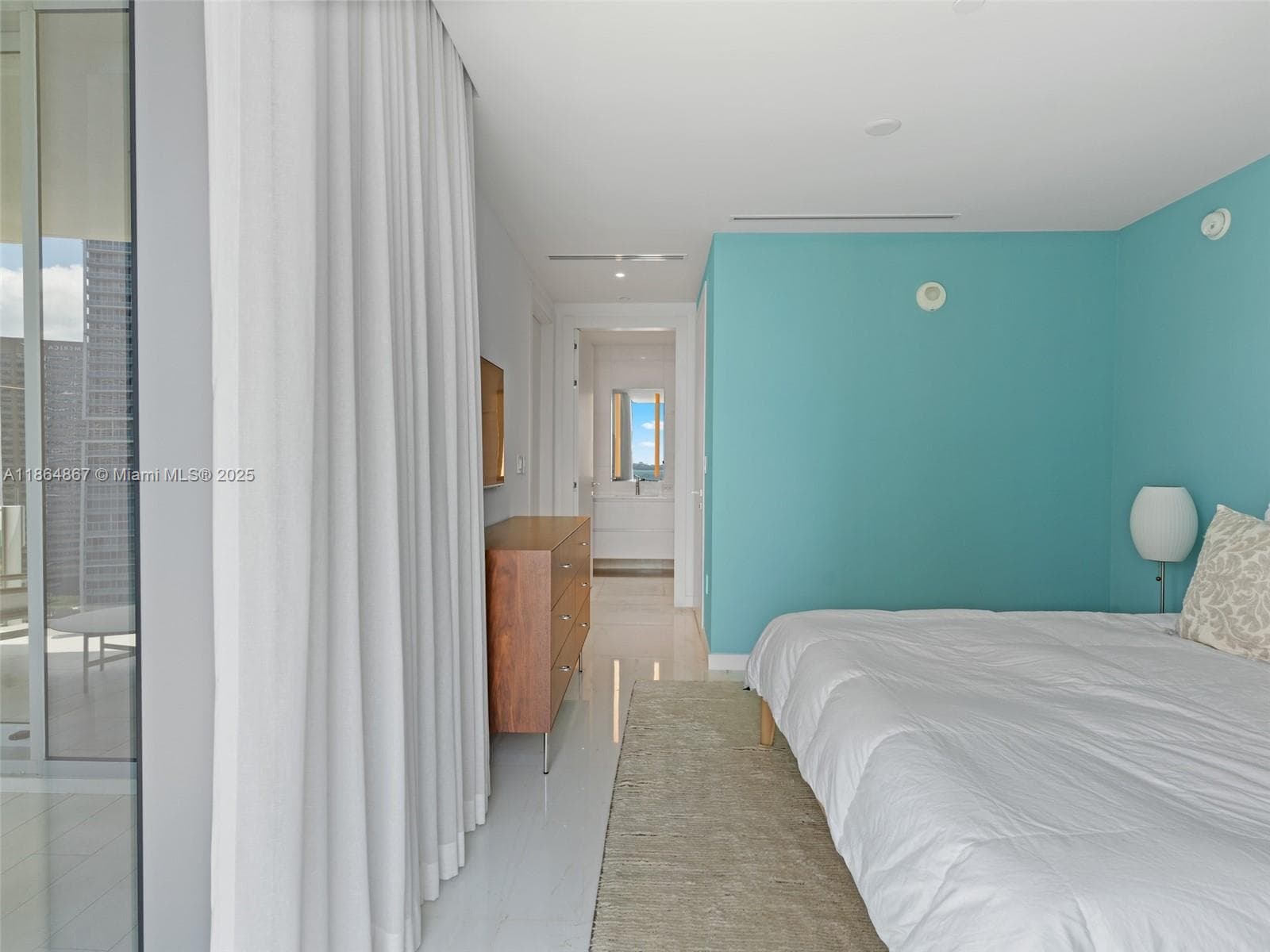 300 Biscayne Blvd Way # 2505, Miami FL 33131 — 28