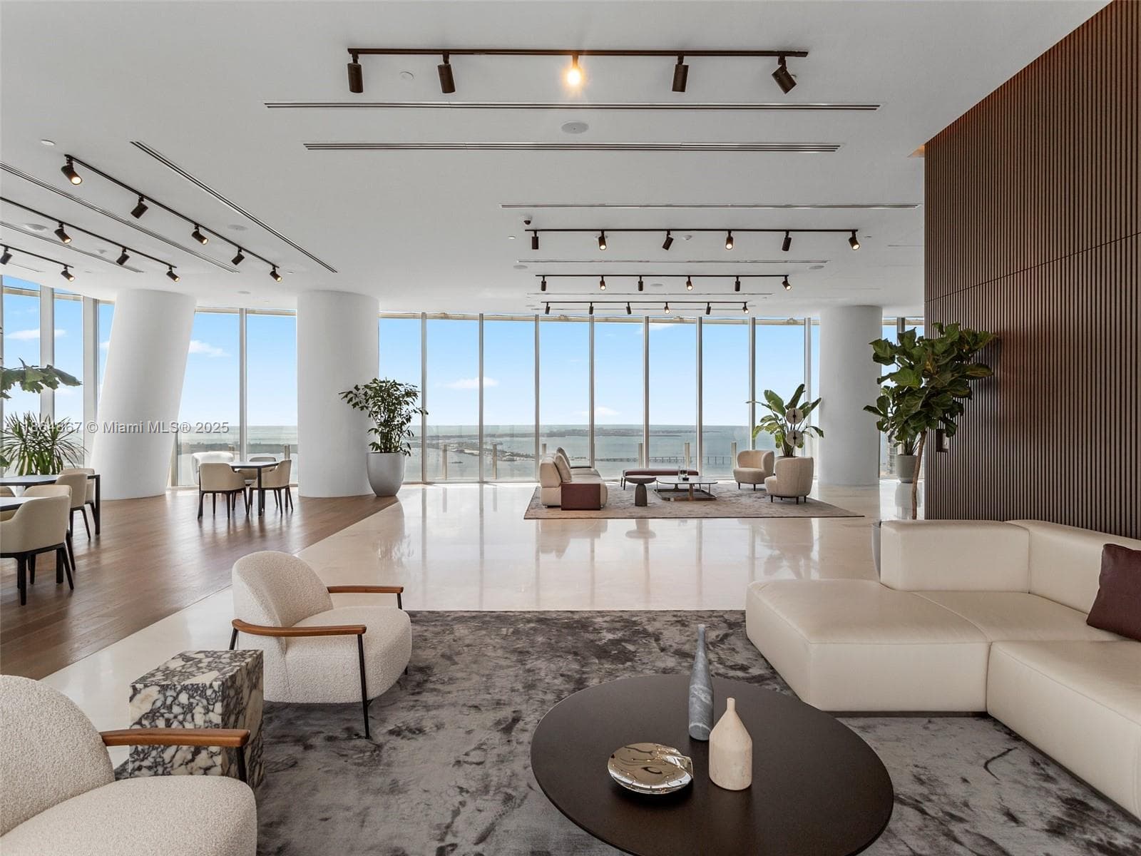 300 Biscayne Blvd Way # 2505, Miami FL 33131 — 69