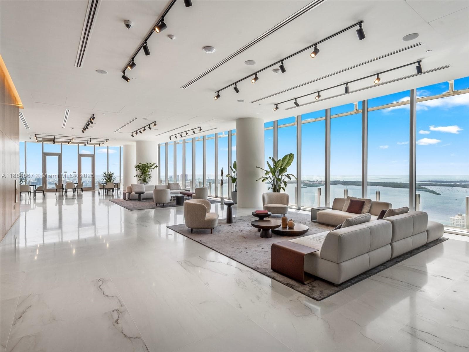 300 Biscayne Blvd Way # 2505, Miami FL 33131 — 65